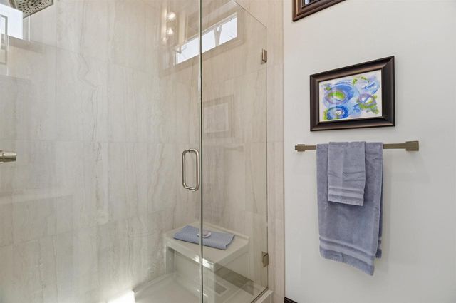 945 WOODCREST HEIGHTS DRIVE, Menasha, WI 54952