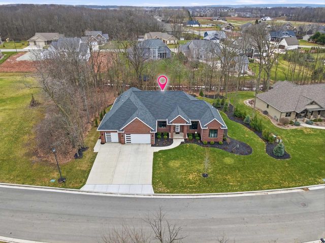 945 WOODCREST HEIGHTS DRIVE, Menasha, WI 54952