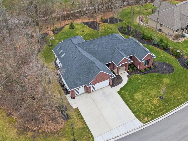 945 WOODCREST HEIGHTS DRIVE, Menasha, WI 54952
