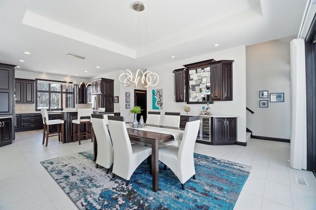 945 WOODCREST HEIGHTS DRIVE, Menasha, WI 54952