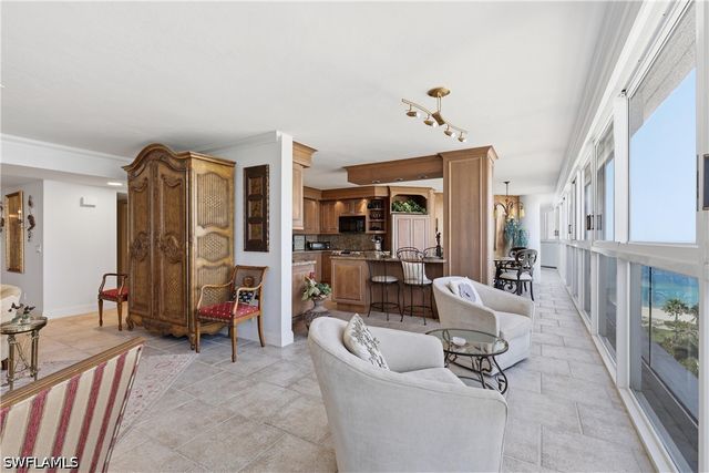 4041 Gulf Shore BLVD N 1007, Naples, FL 34103