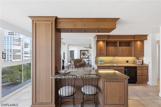 4041 Gulf Shore BLVD N 1007, Naples, FL 34103