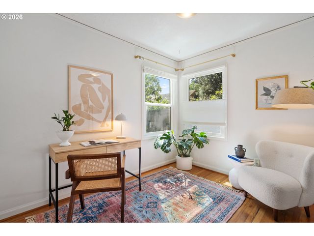 1916 Ne LIBERTY St, Portland, OR 97211