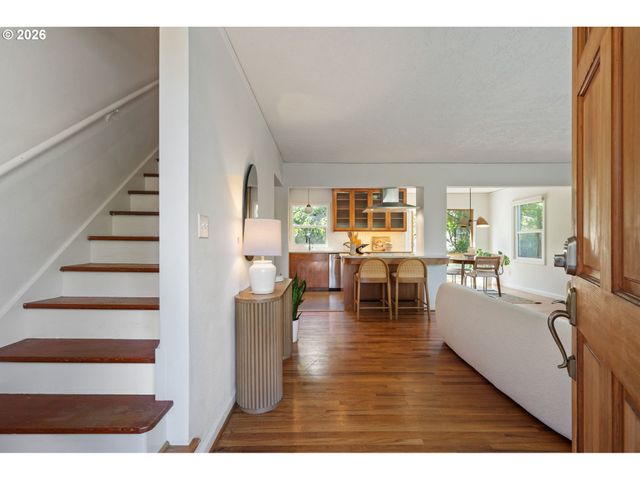 1916 Ne LIBERTY St, Portland, OR 97211