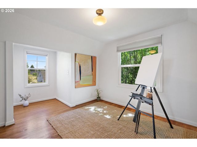 1916 Ne LIBERTY St, Portland, OR 97211