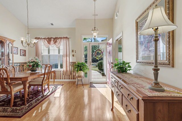 193 Glenwood Dr., Conway, SC 29526