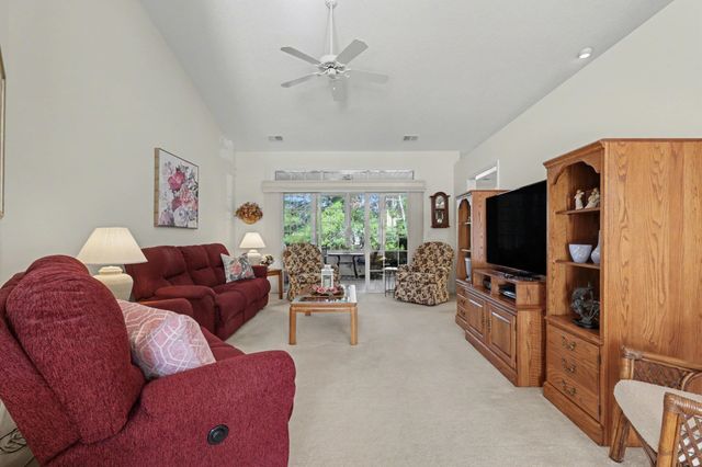 193 Glenwood Dr., Conway, SC 29526