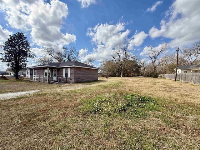 412 S Bowers Ave Avenue, Iowa, LA 70647