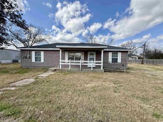 412 S Bowers Ave Avenue, Iowa, LA 70647
