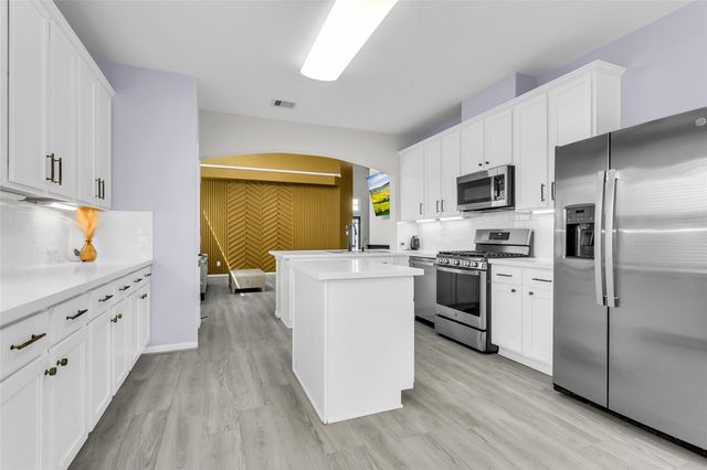 5338 Cj Walker Lane, Houston, TX 77048