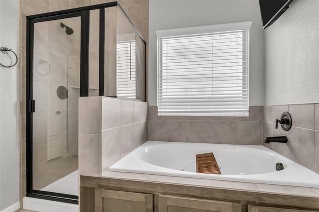 5338 Cj Walker Lane, Houston, TX 77048