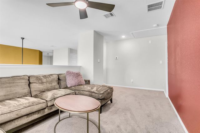 5338 Cj Walker Lane, Houston, TX 77048