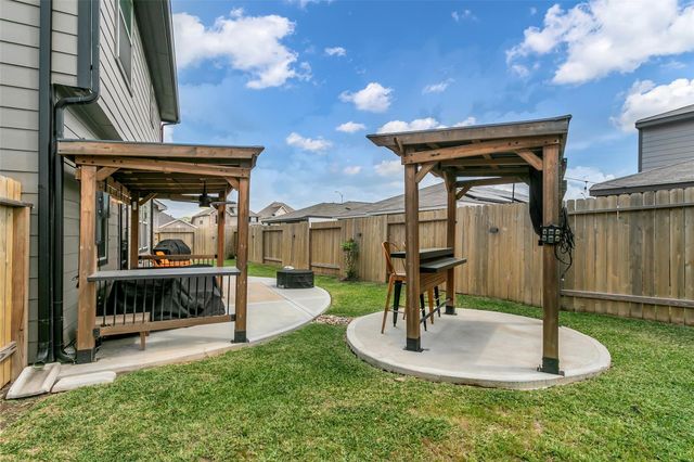 5338 Cj Walker Lane, Houston, TX 77048