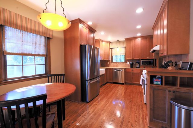 1848 Pinehurst Avenue, Saint Paul, MN 55116