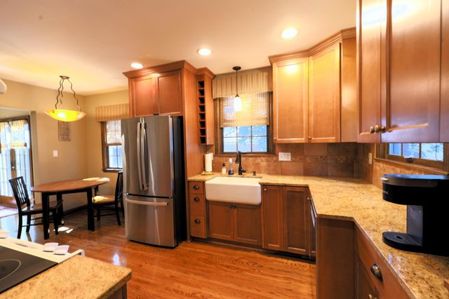 1848 Pinehurst Avenue, Saint Paul, MN 55116