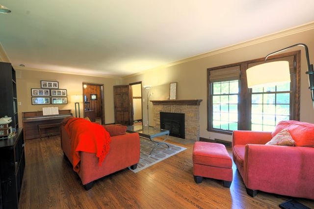 1848 Pinehurst Avenue, Saint Paul, MN 55116