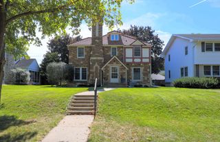 1848 Pinehurst Avenue, Saint Paul, MN 55116