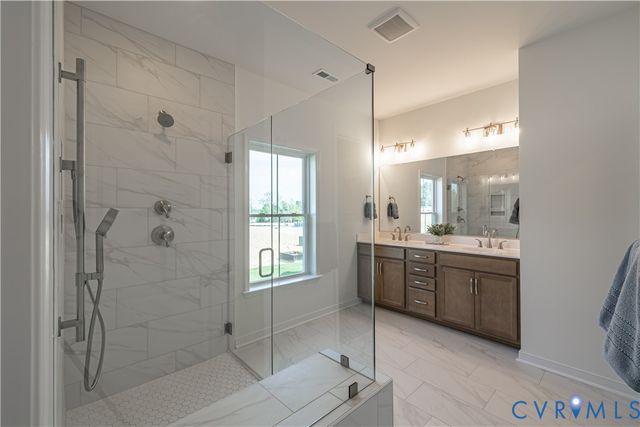 6726 Mayland Ridge Ln, Moseley, VA 23120