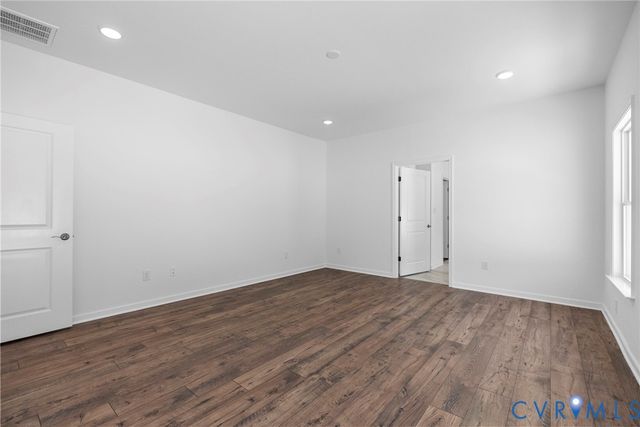 6726 Mayland Ridge Ln, Moseley, VA 23120