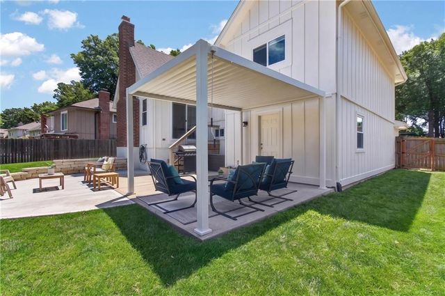 12630 W 66th Street, Shawnee, KS 66216