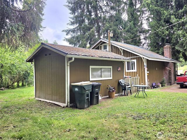 18704 Dynamite Drive SE, Yelm, WA 98597