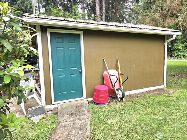 18704 Dynamite Drive SE, Yelm, WA 98597