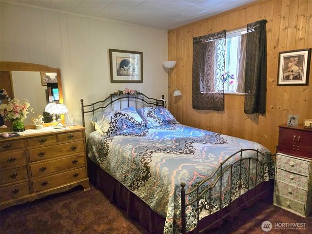 18704 Dynamite Drive SE, Yelm, WA 98597