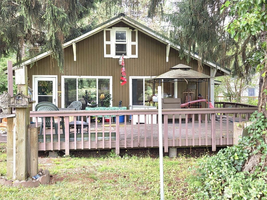 18704 Dynamite Drive SE, Yelm, WA 98597