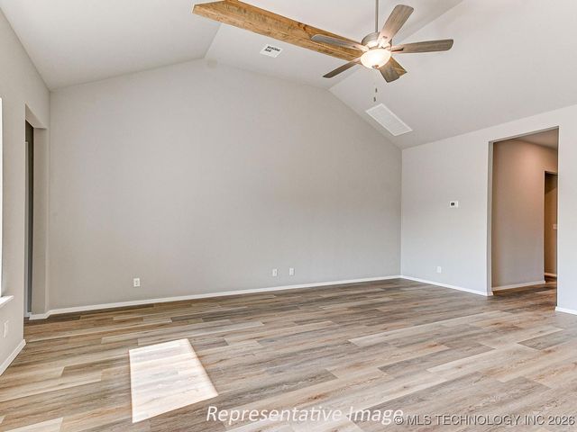 12452 S Lakewood Avenue, Bixby, OK 74008