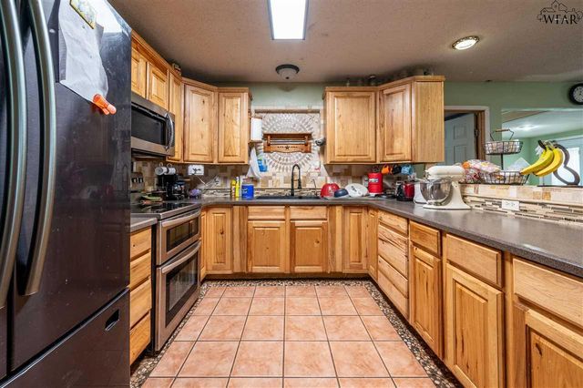 5425 BARNETT ROAD, Wichita Falls, TX 76310