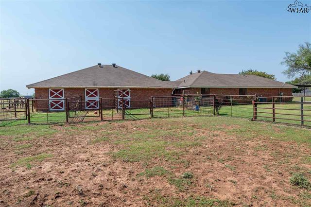 5425 BARNETT ROAD, Wichita Falls, TX 76310