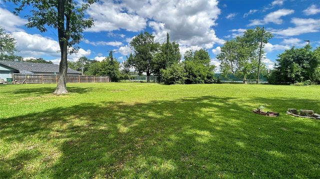 8700 Valley View Lane, Houston, TX 77074