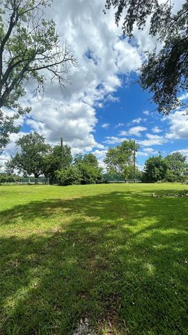 8700 Valley View Lane, Houston, TX 77074