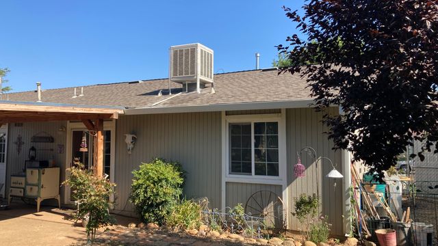 1980 Spruce Circle, Anderson, CA 96007