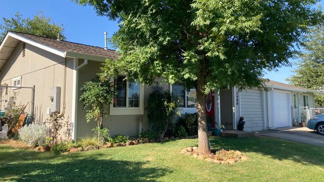 1980 Spruce Circle, Anderson, CA 96007