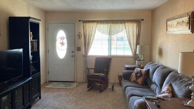 1980 Spruce Circle, Anderson, CA 96007