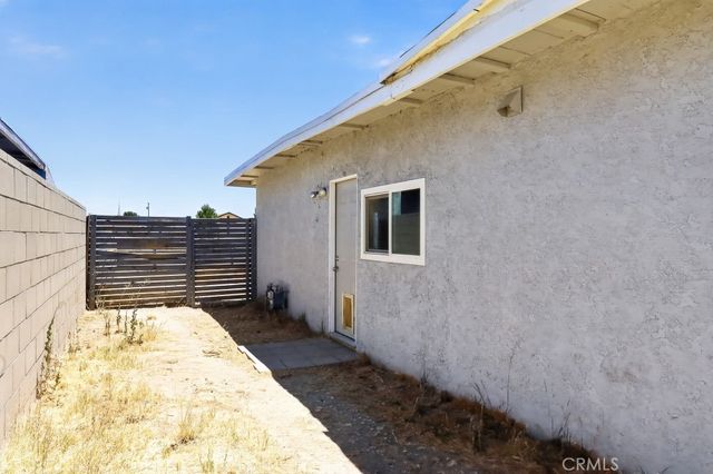 2869 Laurel Street, Rosamond, CA 93560