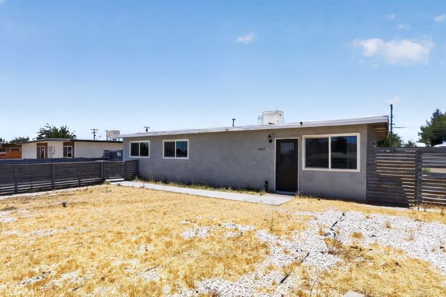 2869 Laurel Street, Rosamond, CA 93560