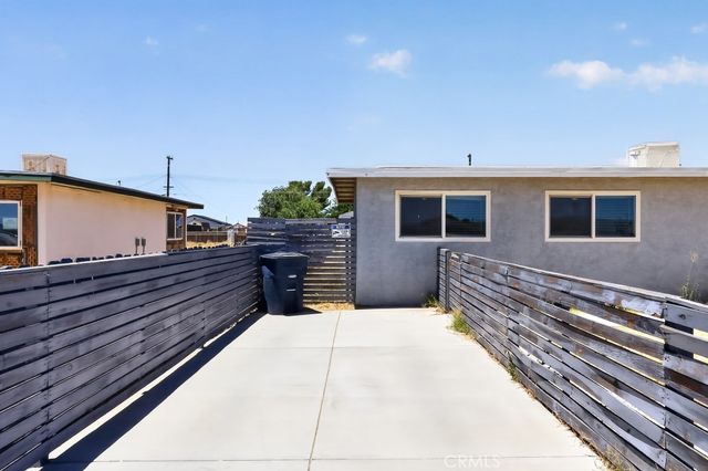 2869 Laurel Street, Rosamond, CA 93560