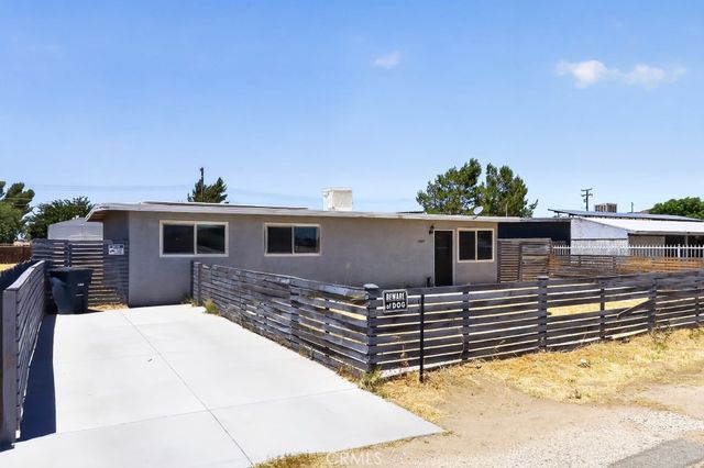2869 Laurel Street, Rosamond, CA 93560