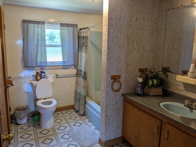 10 W Maple Ridge Road, Twining, MI 48766