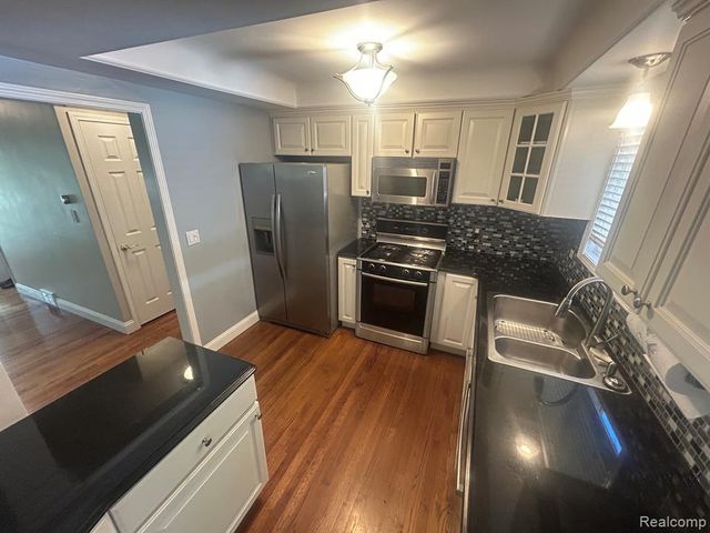 760 S Evergreen Street, Plymouth, MI 48170