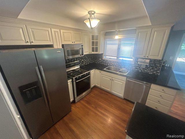 760 S Evergreen Street, Plymouth, MI 48170