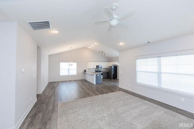 1115 W Rangeview Circle, Bloomington, IN 47403