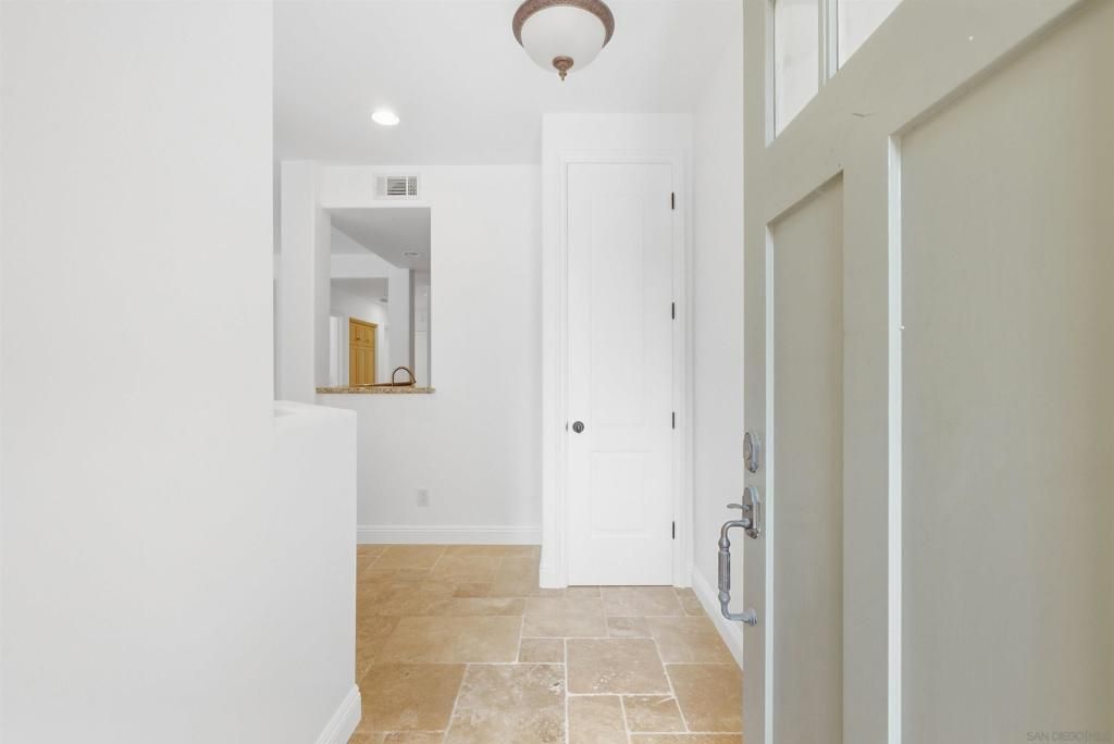610 Westbourne St, La Jolla, CA 92037 — photo 3