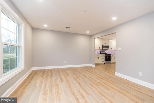 61 S PARK AVE, Norristown, PA 19403