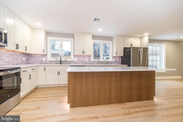 61 S PARK AVE, Norristown, PA 19403