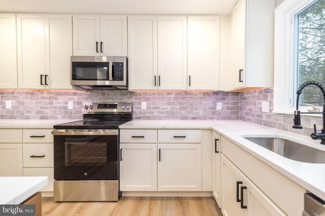 61 S PARK AVE, Norristown, PA 19403