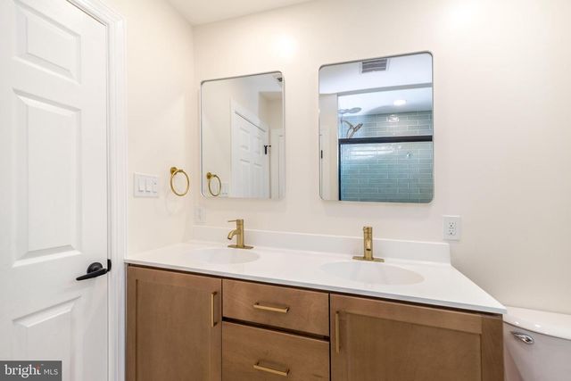 61 S PARK AVE, Norristown, PA 19403