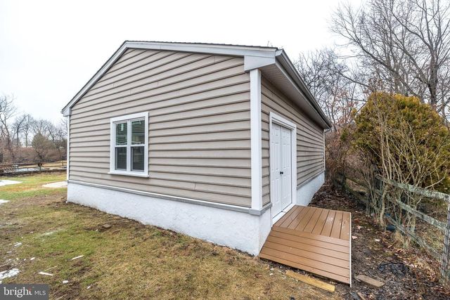 61 S PARK AVE, Norristown, PA 19403